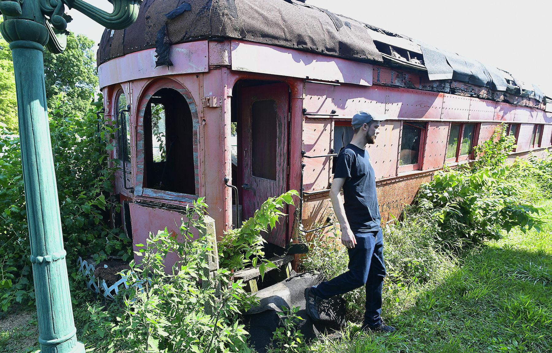 081421-blm-loc-9traincar